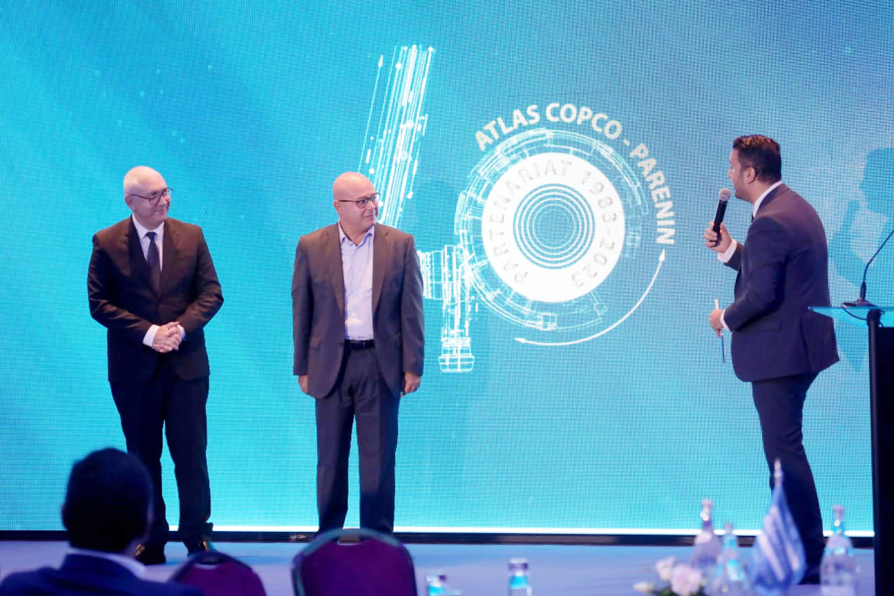 " بارنان" و"أطلس كوبكو": 40 عاما في دعم القطاع الصناعي التونسي